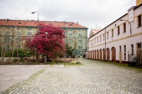 Praha už vlastní Kasárna Karlín, změna majitele je potvrzena v katastru nemovitostí