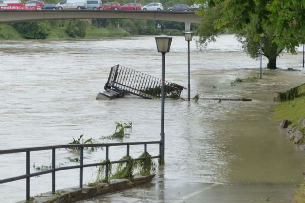 První povodňové stupně: Vydra, Křemelná a Otava ohroženy dešti