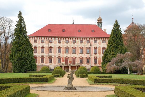 Oprava střech zámku v Libochovicích za 71 milionů