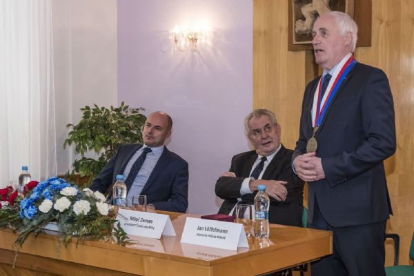 Miloš Zeman ukončil návštěvu kraje, oslavil tu čtvrtý rok ve funkci 