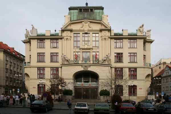 Od středy se budou moci lidé poklonit památce Karla Schwarzenberga v kostele Panny Marie v Praze 1. Hlavní město poskytne organizátorům součinnost