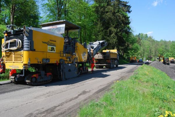 Silnice ze šumavského Srní na Antýgl prošla rekonstrukcí