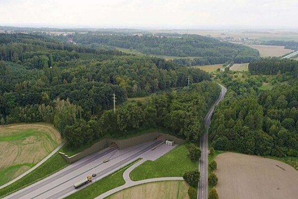 Budimex zahajuje stavbu dálnice D35 u Děběnova