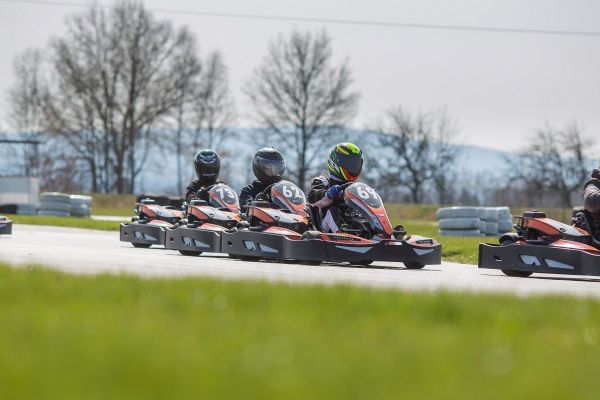 Jak dopadlo mistrovství ČR a Pohár v kartingu v prvních závodech letošní sezóny?