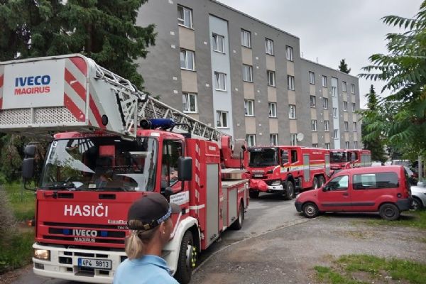 Hasiči společně se strážníky zkoušeli průjezdnost ulic v Liticích 