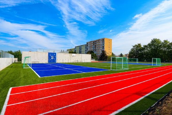 Plzeň má ve Skvrňanech nový sportovní areál pro talentované fotbalisty i žáky 