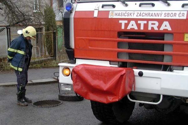 Plzeň poskytne 4,3 milionu na lepší vybavení hasičů, policistů a záchranářů