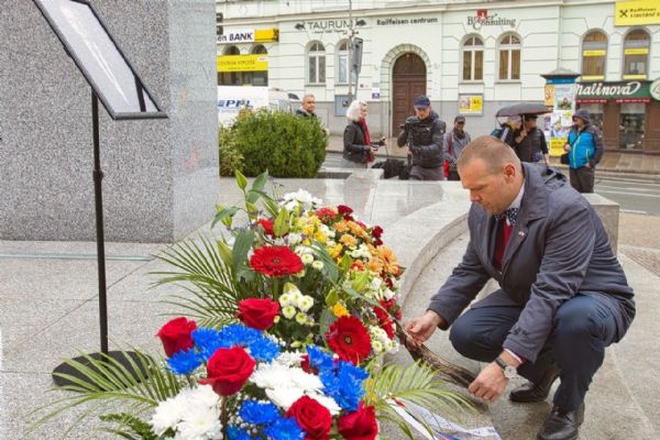 Plzeň uctila památku amerického veterána Earla Ingrama