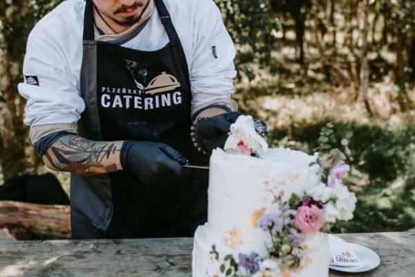 Plzeňský catering zvládl v letošní svatební sezoně zajistit pohoštění na 36 svateb