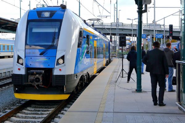 Plzeňský kraj představuje nové vlakové soupravy v barvách kraje