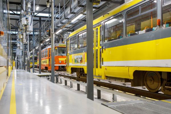 První z objektů modernizované vozovny v Plzni už slouží svému účelu