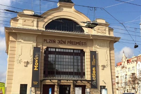 Opuštěná nádraží v Plzeňském kraji ožívají
