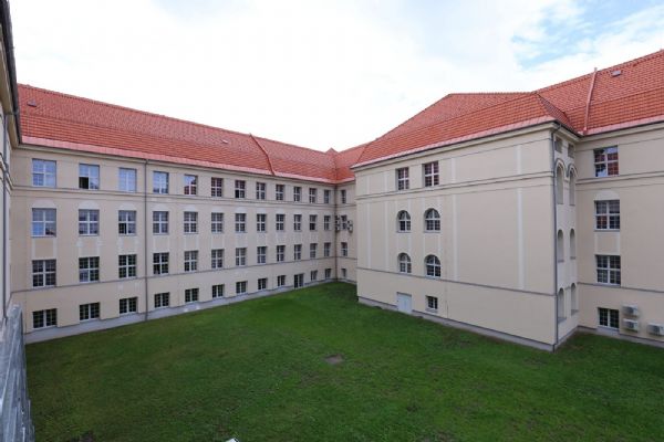 Střední škola na Klatovské prošla rekordní rekonstrukcí