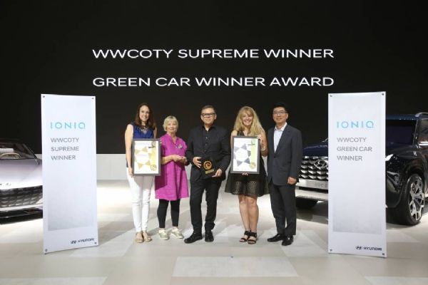 Hyundai IONIQ 2018 získal ocenění „Světové auto roku pro ženy“