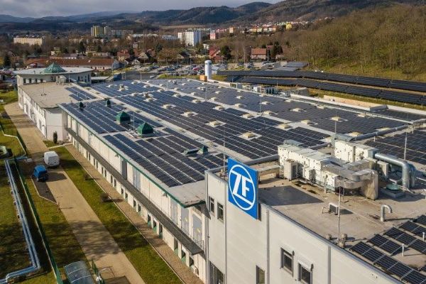 ZF otevírá první továrnu s nulovými emisemi v Klášterci nad Ohří v České republice