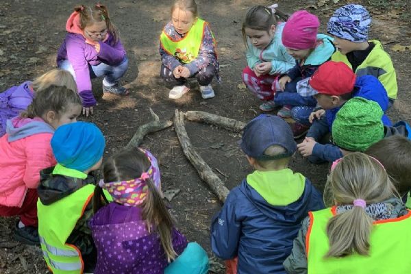 Karlovarsko: Recyklohraní pomáhá mateřským, základním i středním školám v kraji učit o klimatické změně