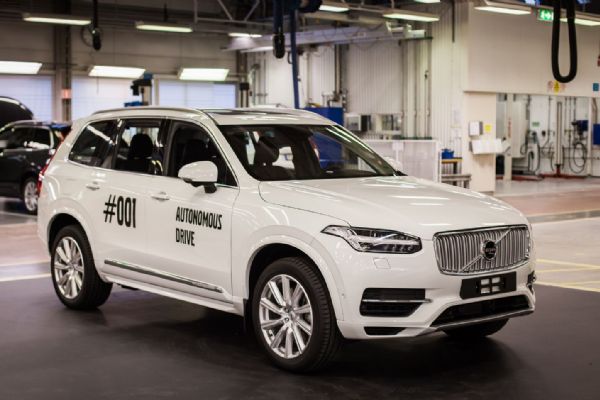 Volvo Cars oficiálně spustili projekt autonomního řízení 