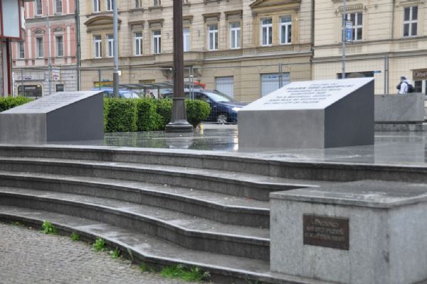V Plzni už roste nový památník Díky, Ameriko