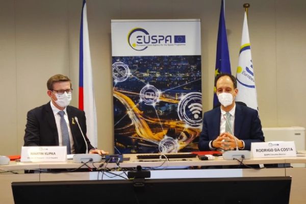 Důležitý krok pro budoucnost kosmické agentury v Praze: Dodatek smlouvy jí umožní růst
