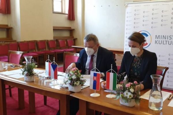 Ministr kultury Lubomír Zaorálek se zúčastnil společného zasedání ministrů kultury zemí Visegradské skupiny