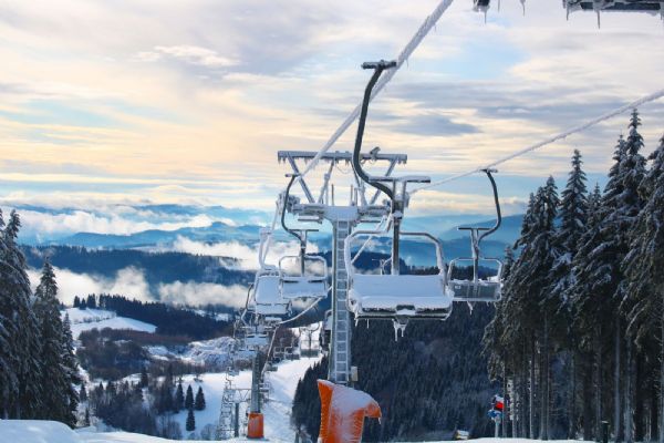 Až o pětinu dražší bude letos lyžování na Šumavě