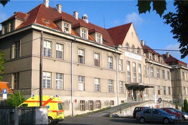 Rumburská nemocnice se dočká nového vybavení i dostavby