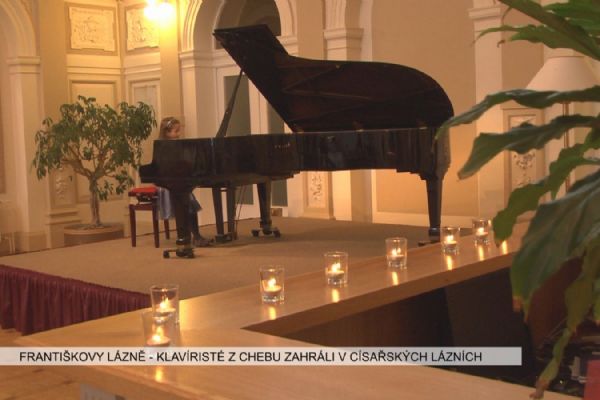 Františkovy Lázně: Klavíristé z chebské ZUŠky zahráli v Císařských Lázních (TV Západ)
