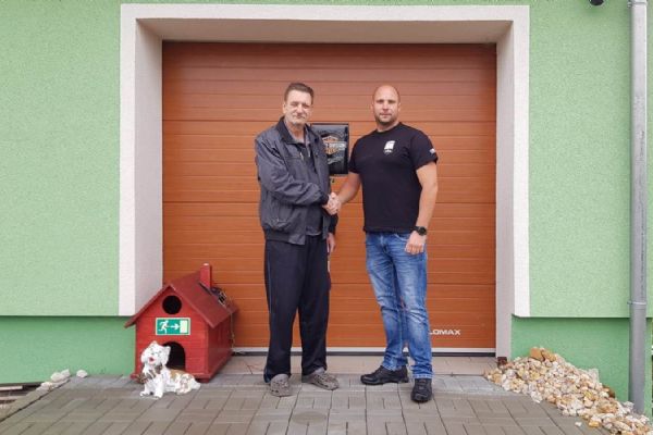 Františkovy Lázně: Policista v civilu zachránil svého souseda