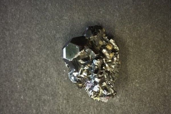 Jáchymov: Nové jedinečné minerály rozšířily geologickou sbírku muzea