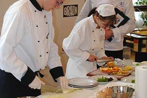 Karlovy Vary: Mladí kuchaři předvedli své dovednosti v Grandhotelu Pupp