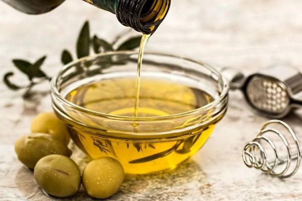Kontroly SZPI ukázaly na šizení olivových olejů