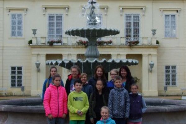 Lázně Kynžvart: Dobrovolníci uklízeli zámecký park