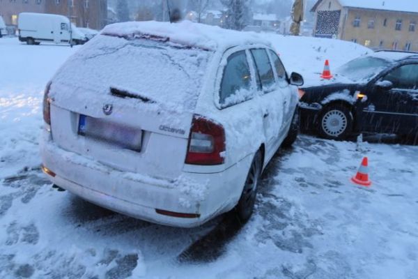 Region: Sníh zkomplikoval dopravu