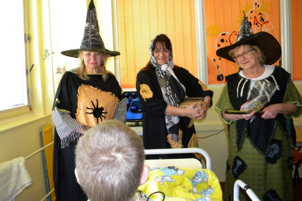 Sokolov: Dětské oddělení v nemocnici navštívily čarodějnice