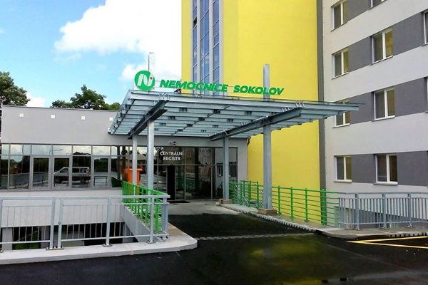 Sokolov: Nemocnice má lůžka pro pacienty s COVID-19
