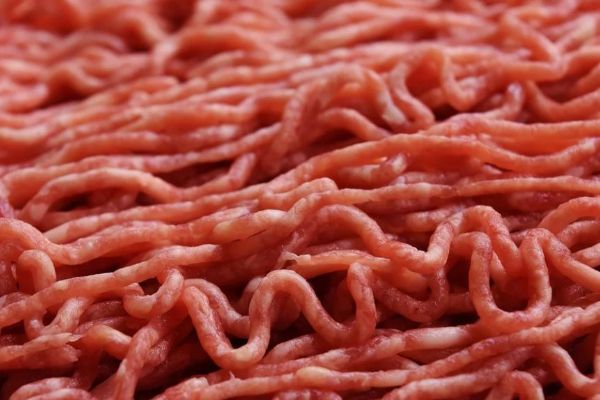 SVS stahuje mleté vepřové maso s nadlimitním obsahem antibiotik