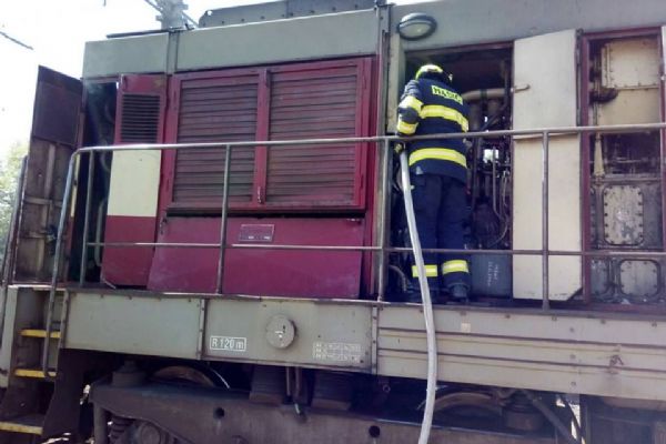 Tršnice: Hasiči zasahovali u požáru lokomotivy