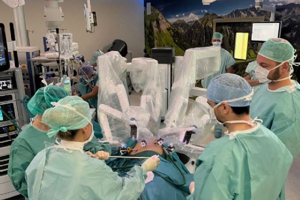 Novinka v robotické operativě plicních nádorů v českobudějovické nemocnici