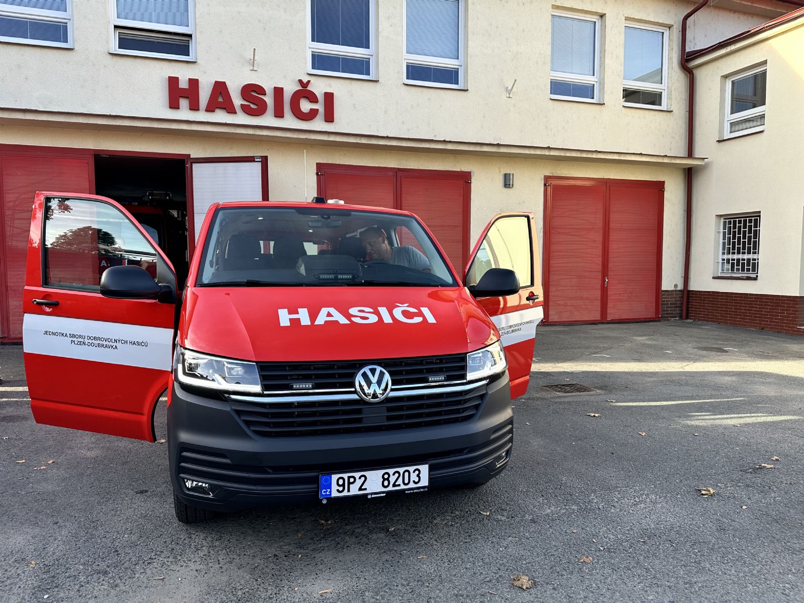 Dobrovolní hasiči z Doubravky mají nový Transporter