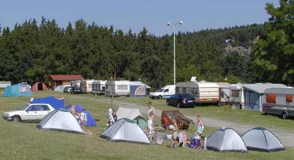 Hotely a kempy v kraji zdražují, přesto se rychle plní