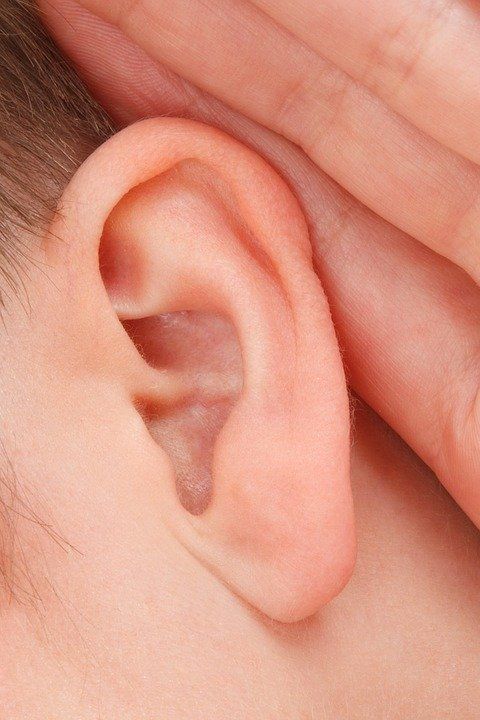 Kraj spouští infolinku s přepisem pro neslyšící