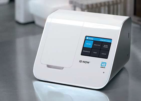 Krajské nemocnice začaly používat extra rychlé PCR testy ID Now 