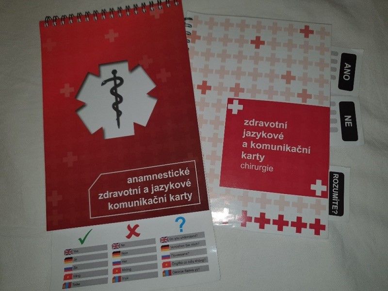 Plzeň poskytla zdravotnickým záchranářům komunikační karty