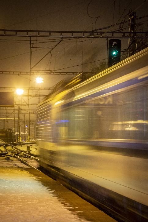 Silvestr omezí dopravu, Nový rok vlaky i v kraji posílí 
