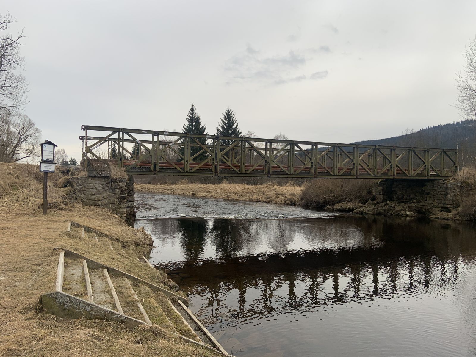 Splouvat Teplou Vltavu od Soumarského mostu bude  možné jen čtyři měsíce