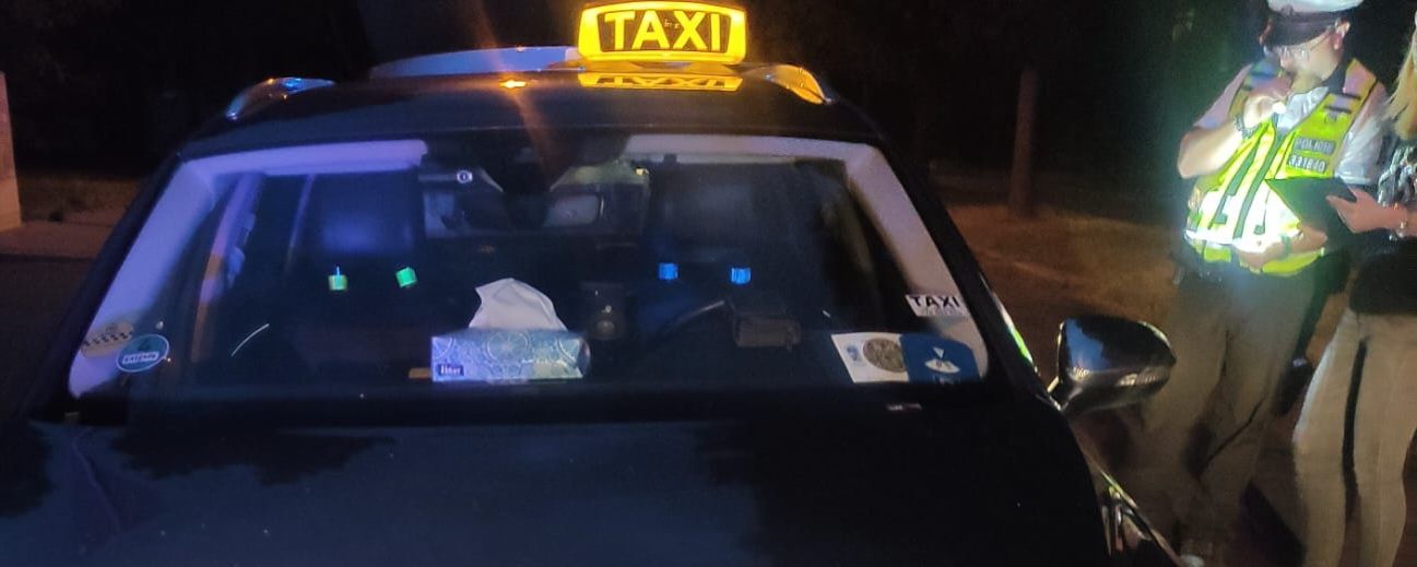 Taxikáři v Plzni jezdí bez technické
