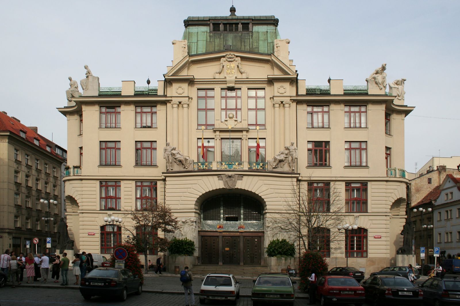 Historické centrum Prahy bude kultivovanější díky nové podobě restauračních předzahrádek