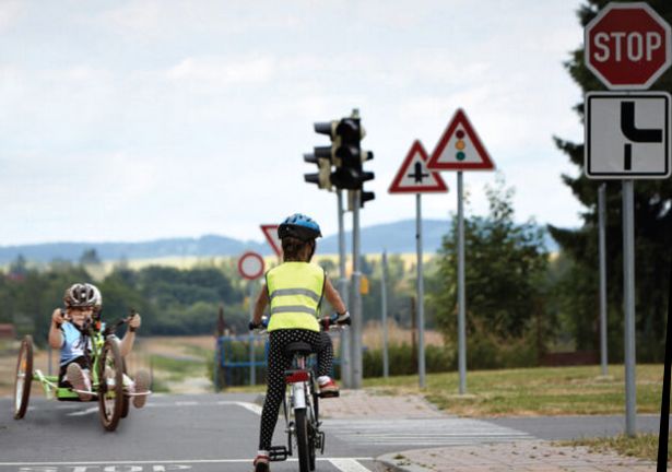 Praha vybaví dětská dopravní hřiště koly pro handicapované děti