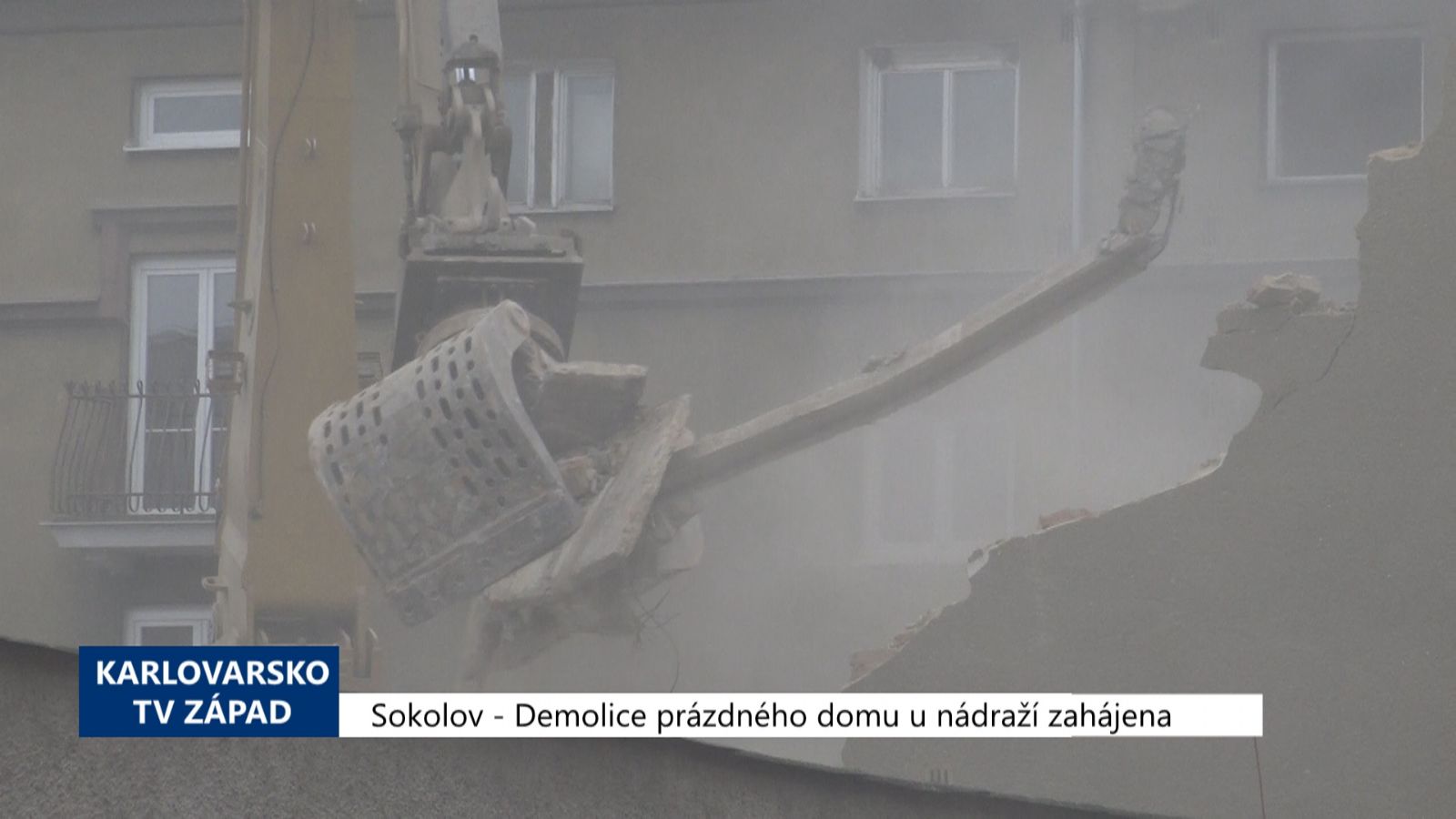 Sokolov: Demolice prázdného domu u nádraží zahájena (TV Západ)