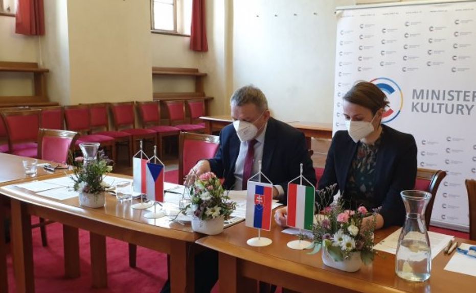 Ministr kultury Lubomír Zaorálek se zúčastnil společného zasedání ministrů kultury zemí Visegradské skupiny